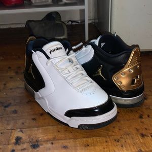 air jordan big fund premium “white metallic gold” black/white/gold size 8.5